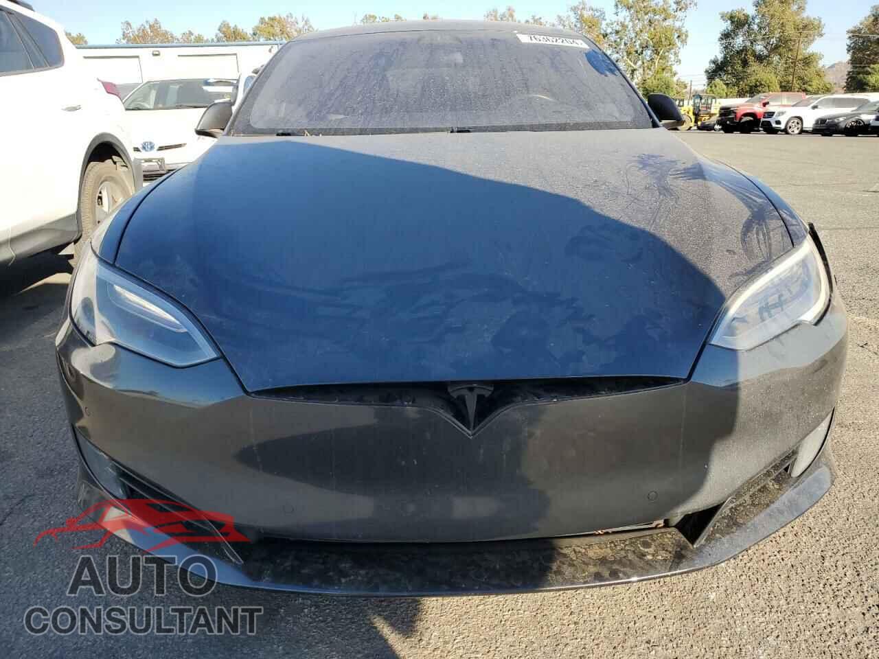 TESLA MODEL S 2017 - 5YJSA1E20HF179420