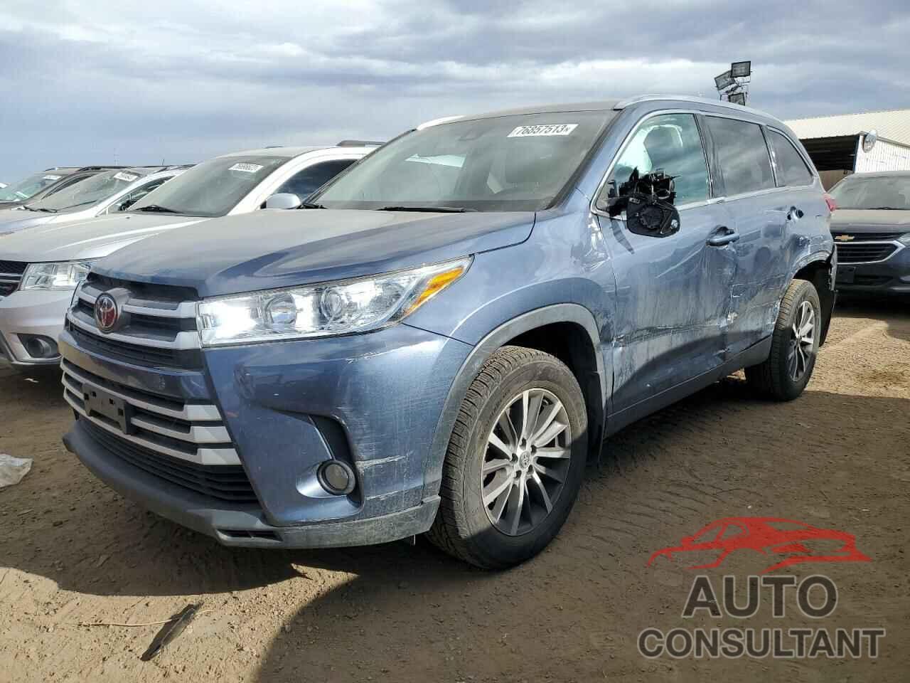 TOYOTA HIGHLANDER 2018 - 5TDJZRFH4JS492624