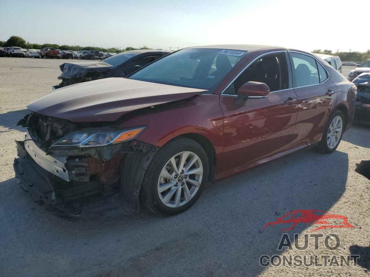 TOYOTA CAMRY 2022 - 4T1R11AK0NU630946