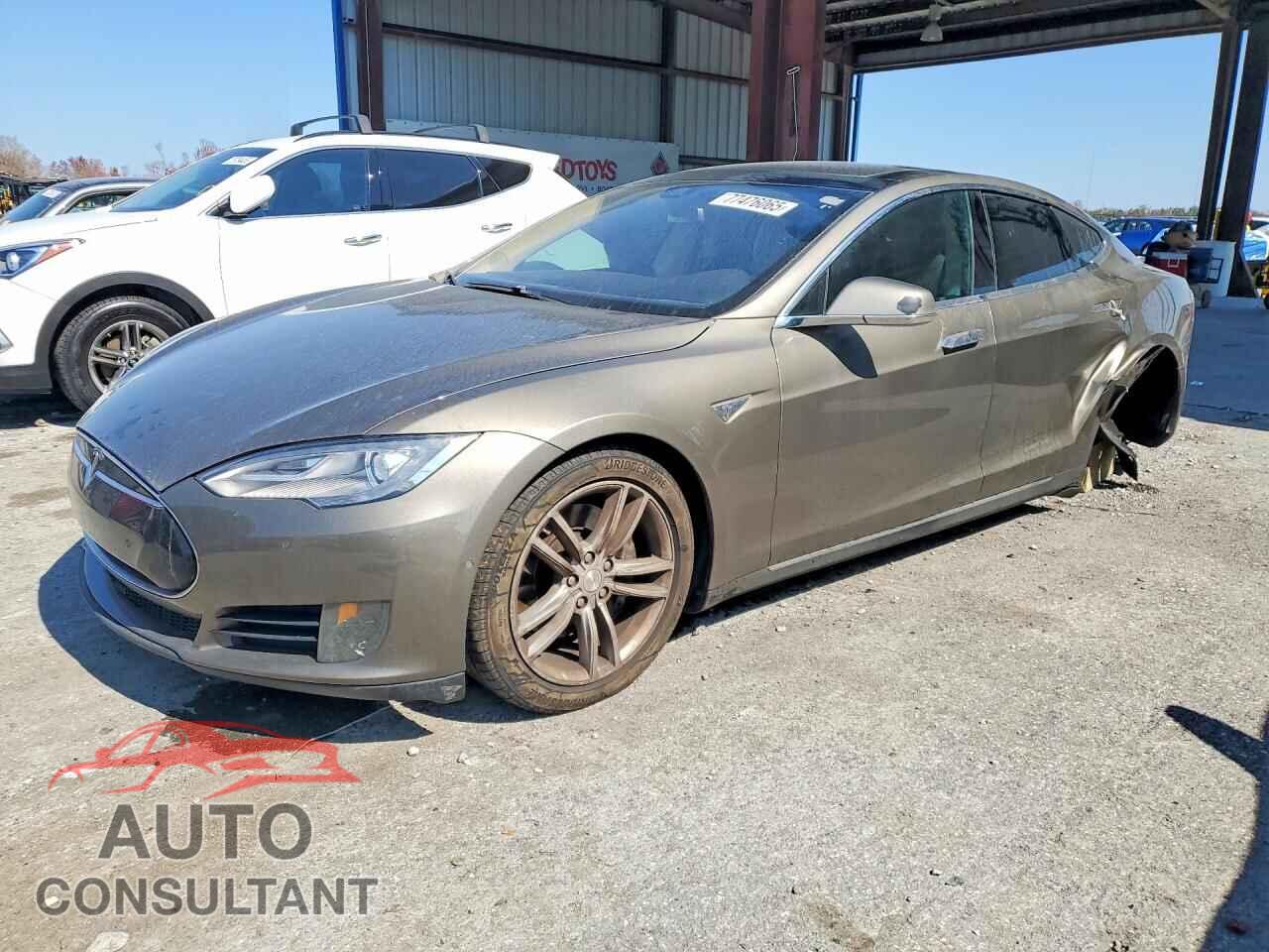 TESLA MODEL S 2015 - 5YJSA1S24FF089186