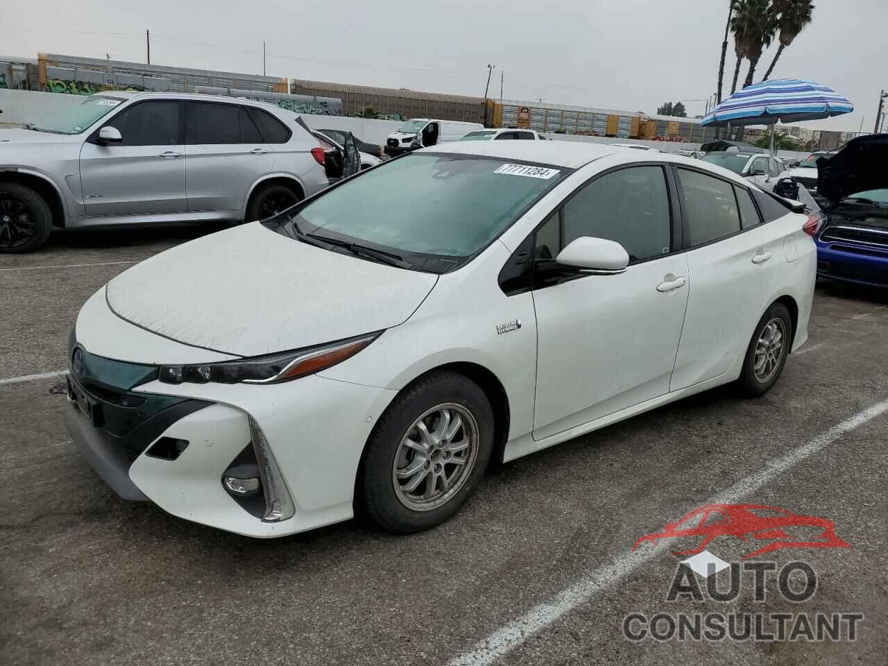 TOYOTA PRIUS 2017 - JTDKARFP5H3031737