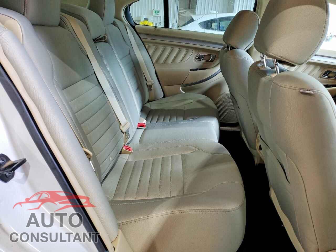 FORD TAURUS 2018 - 1FAHP2D89JG141268