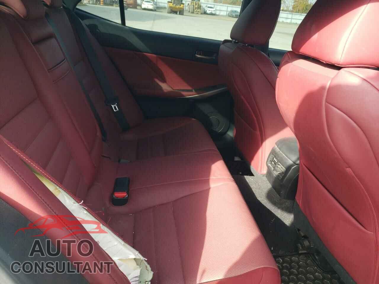 LEXUS IS 2018 - JTHC81D23J5033679