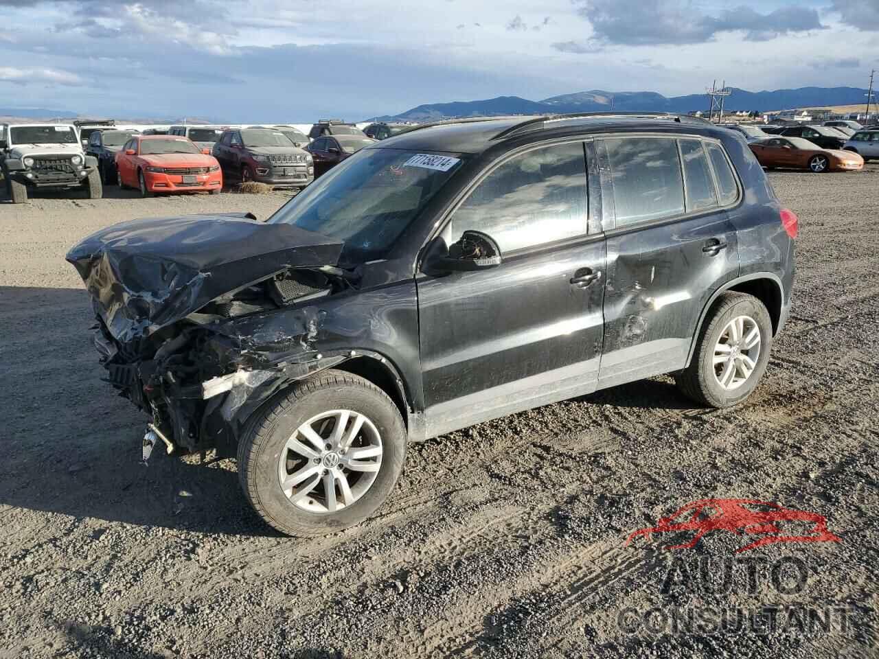 VOLKSWAGEN TIGUAN 2017 - WVGBV7AX1HK028982