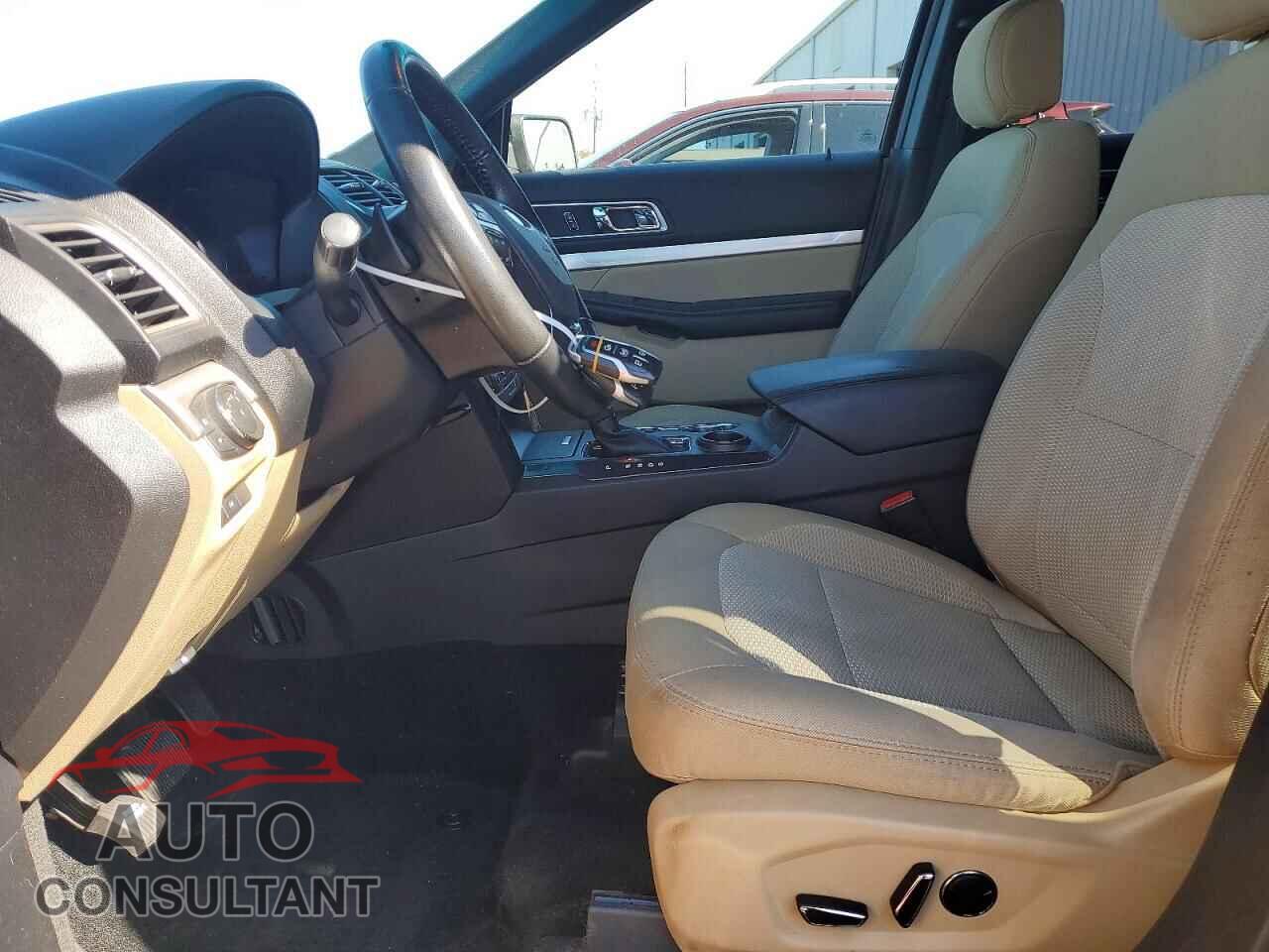 FORD EXPLORER 2017 - 1FM5K7D87HGA84681