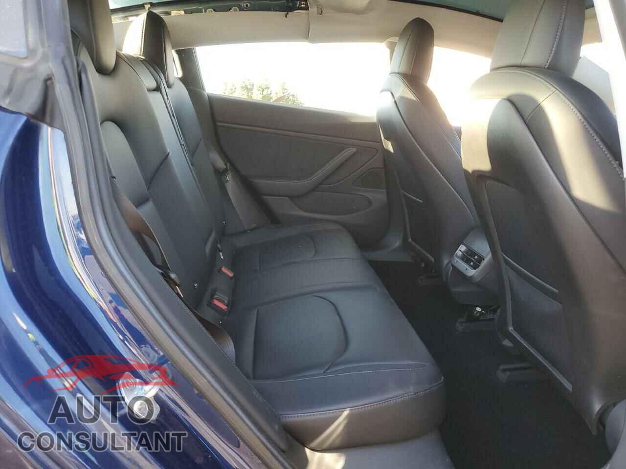 TESLA MODEL 3 2018 - 5YJ3E1EA6JF009004