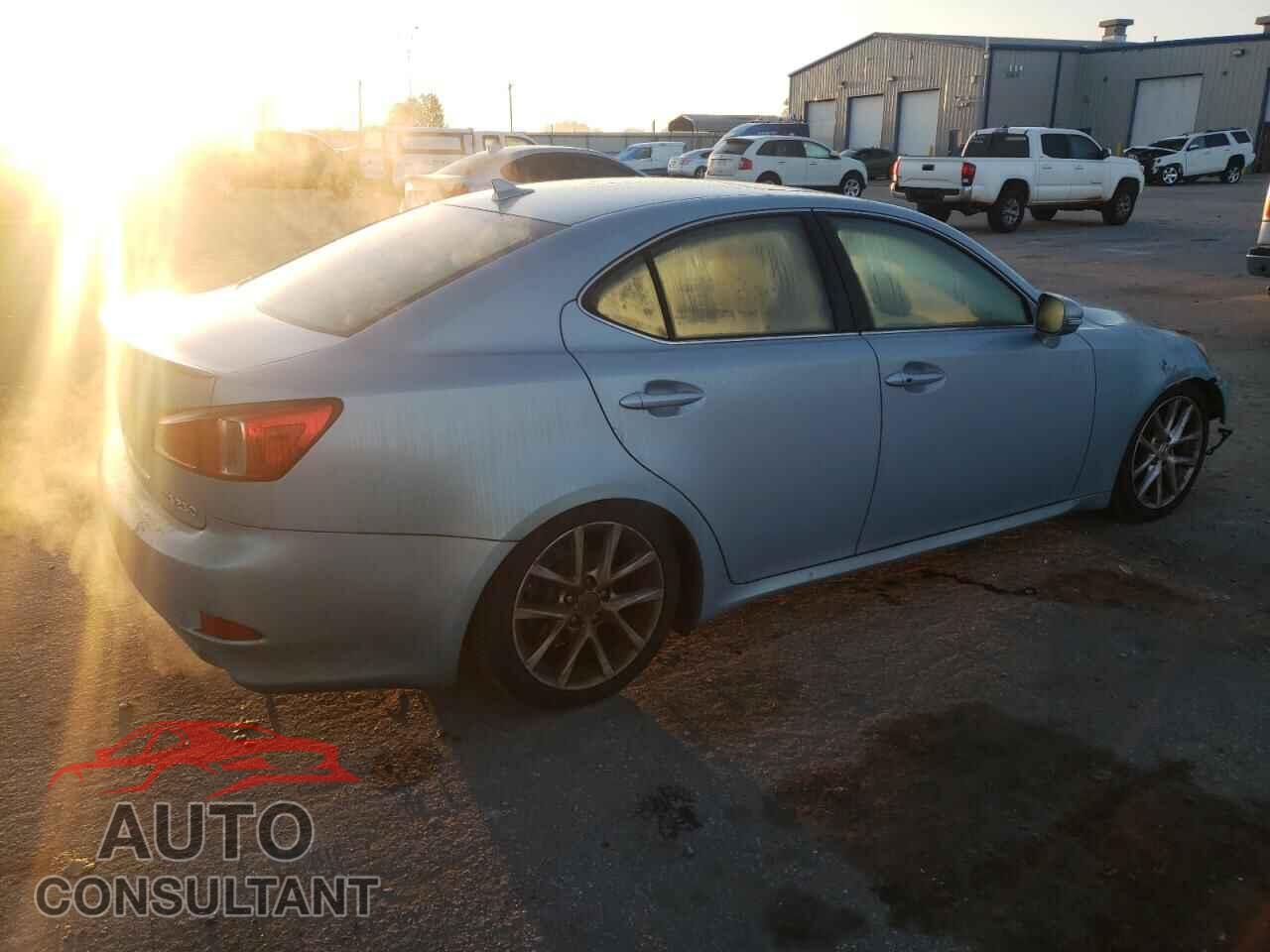 LEXUS IS 2012 - JTHCF5C21C5054273