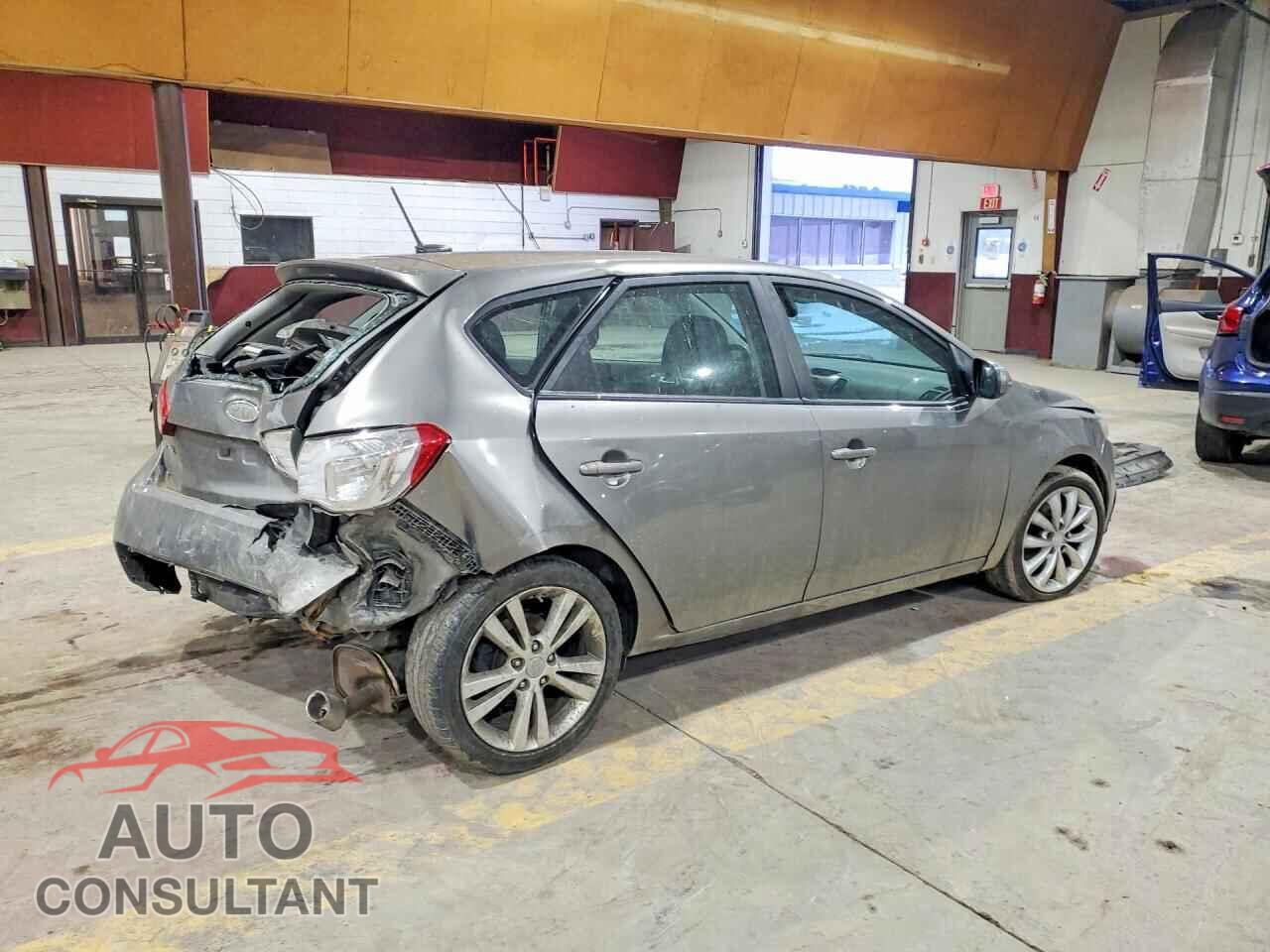 KIA FORTE5 2012 - KNAFW5A33C5556452