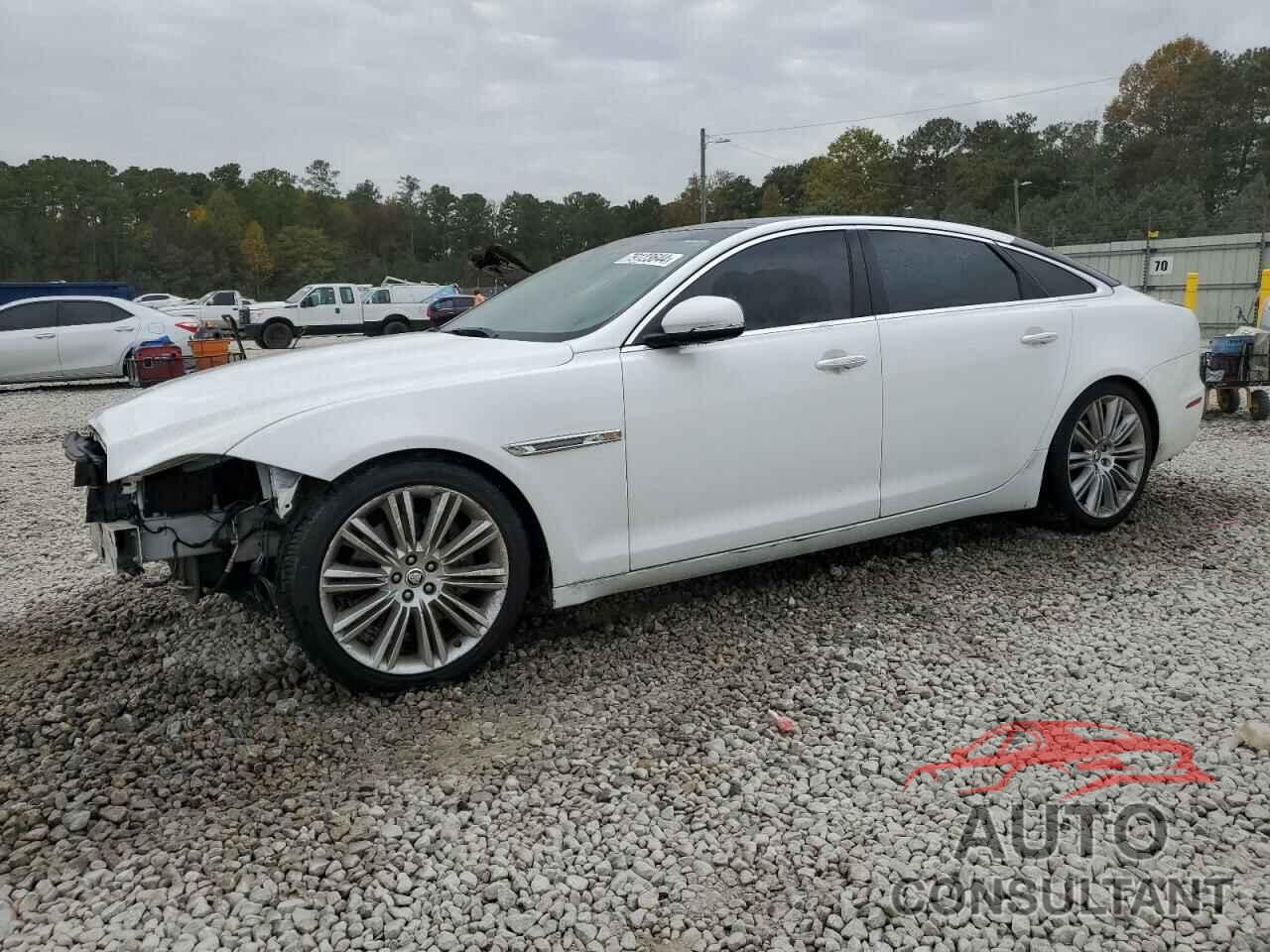 JAGUAR XJ 2013 - SAJWA2GB8DLV52975