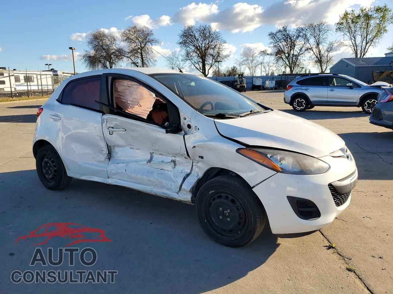MAZDA 2 2013 - JM1DE1KZ1D0153089