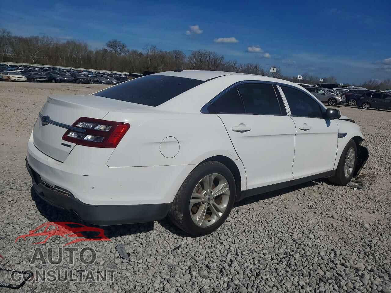 FORD TAURUS 2017 - 1FAHP2D82HG121440