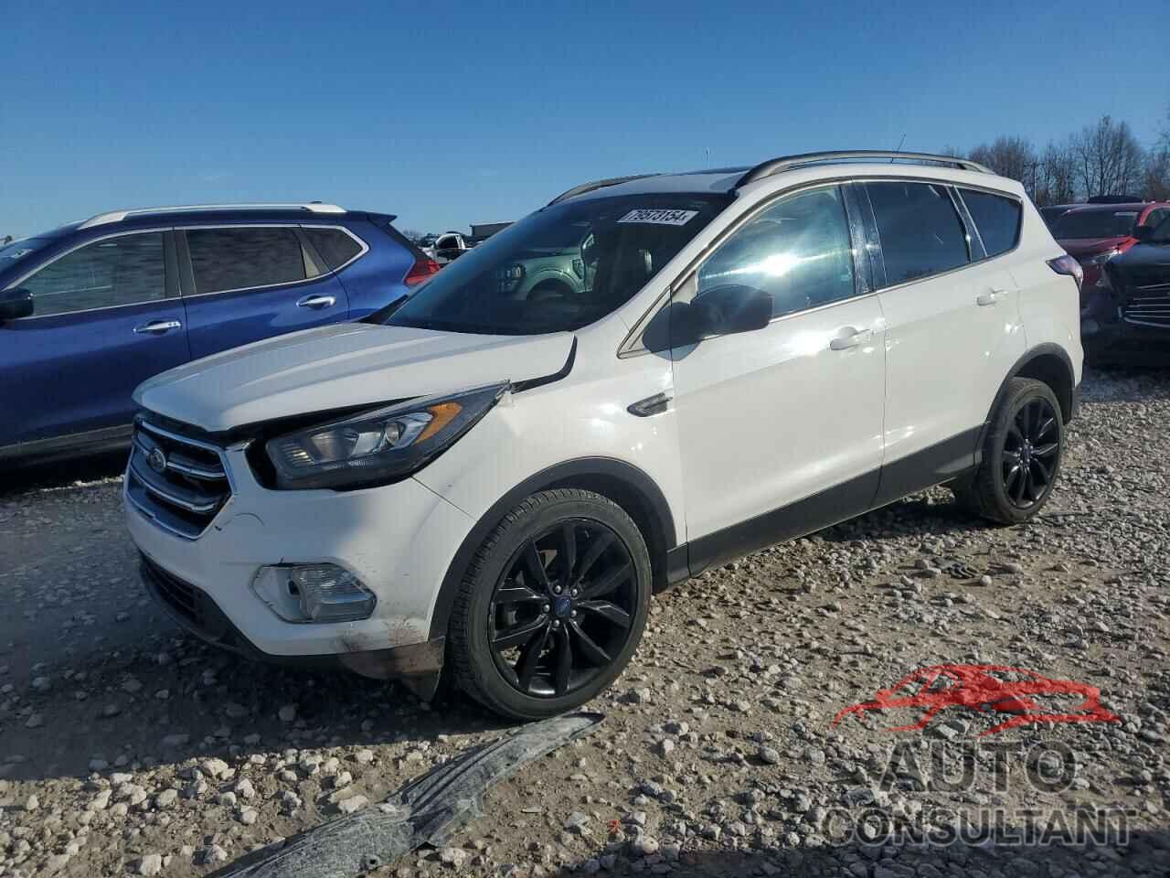 FORD ESCAPE 2017 - 1FMCU0GDXHUC22653