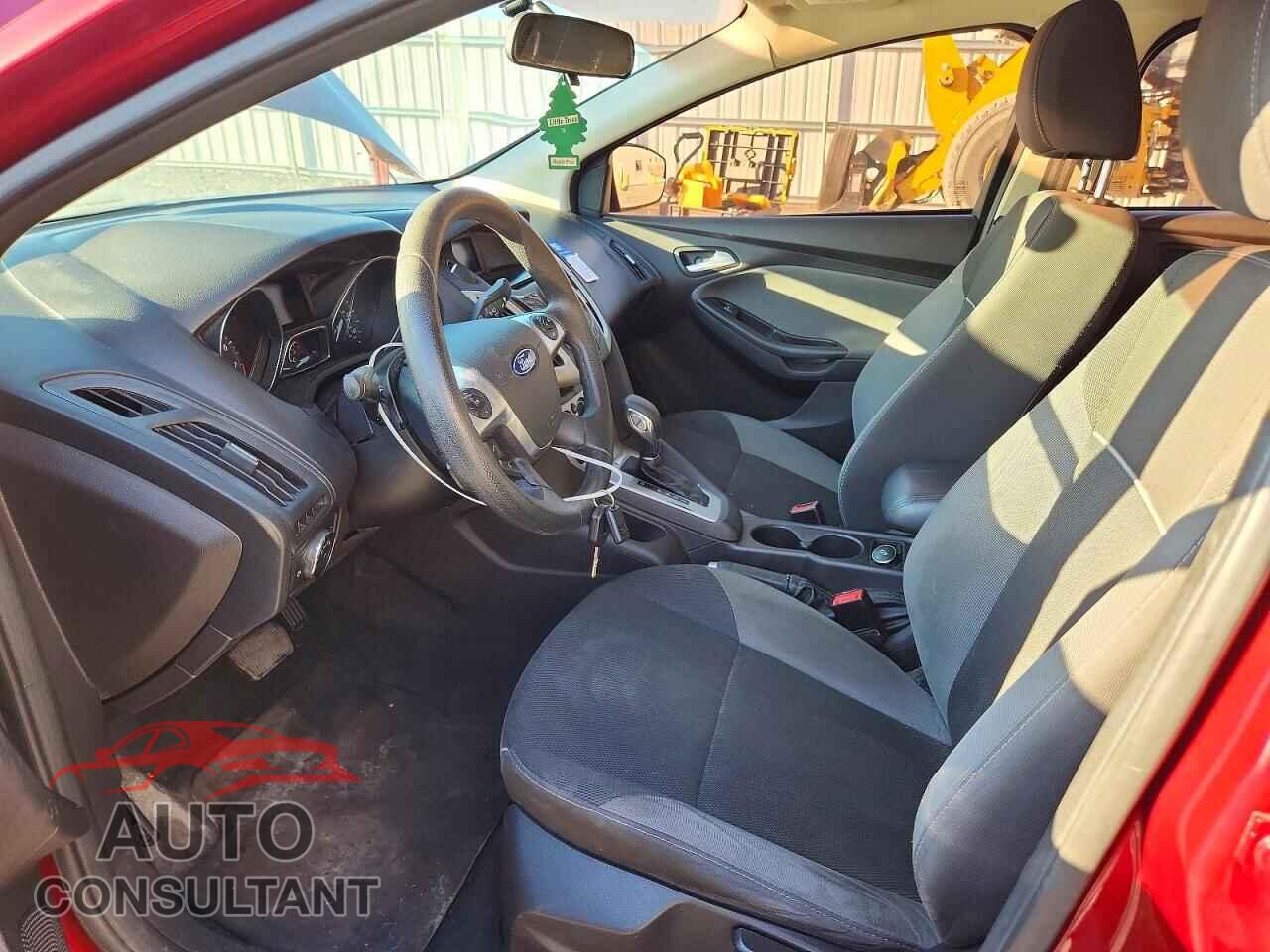 FORD FOCUS 2014 - 1FADP3F26EL207379