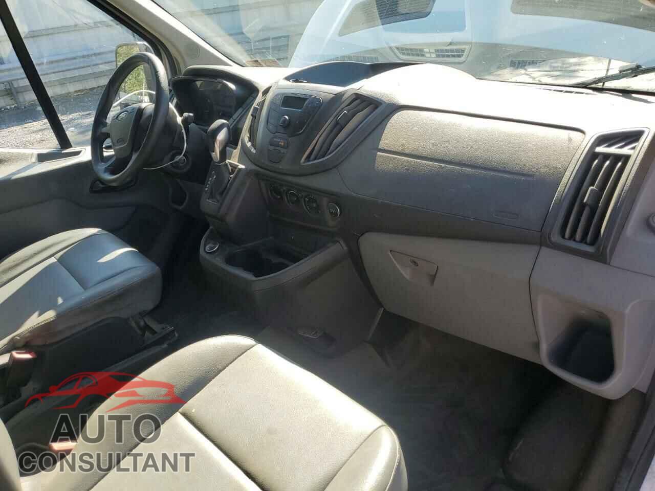 FORD TRANSIT 2018 - 1FTYR2CM1JKB39451