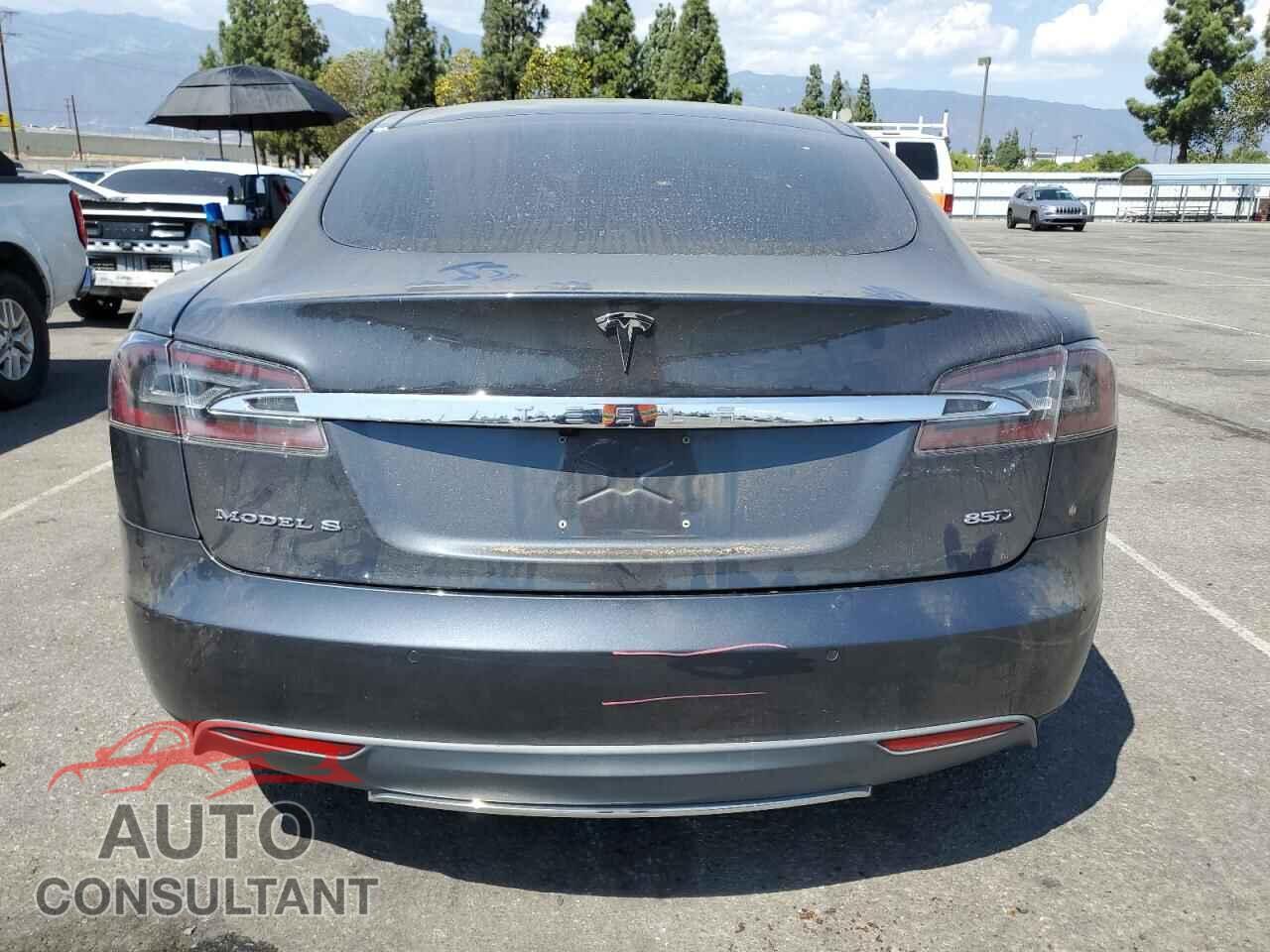TESLA MODEL S 2015 - 5YJSA1E20FF111891