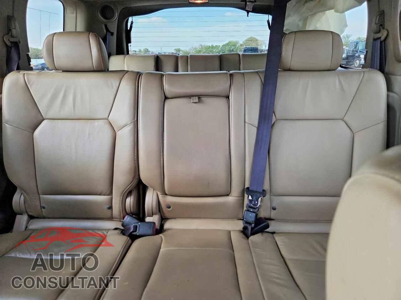 HONDA PILOT 2009 - 5FNYF48949B007656
