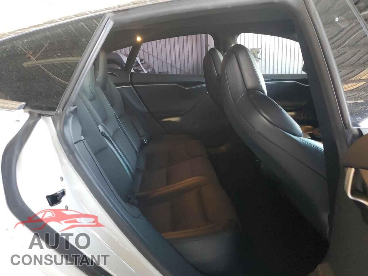 TESLA MODEL S 2018 - 5YJSA1E25JF281267