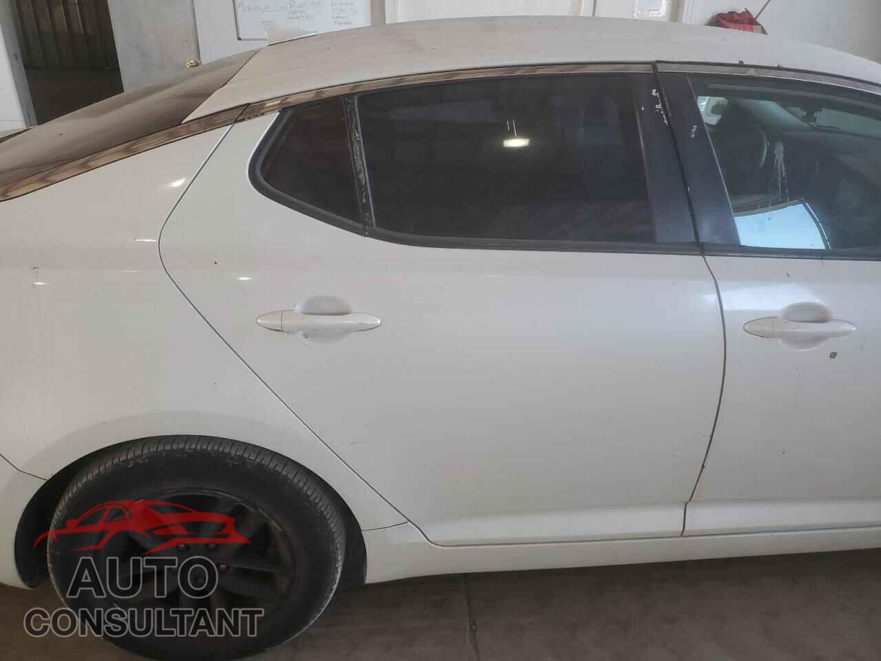 KIA OPTIMA 2011 - KNAGM4A75B5090349