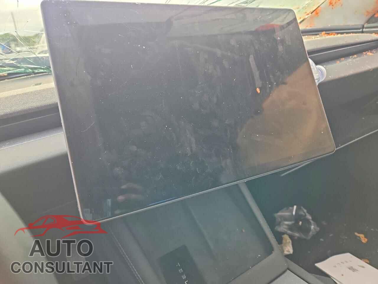 TESLA MODEL 3 2026 - 5YJ3E1EAXTF166389