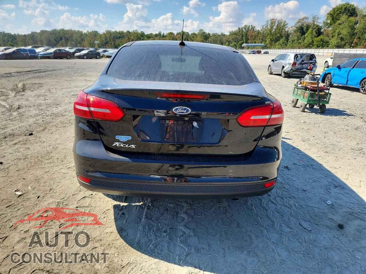 FORD FOCUS 2017 - 1FADP3E29HL337386