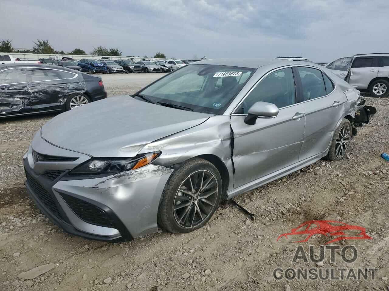 TOYOTA CAMRY 2021 - 4T1G11BK2MU043278