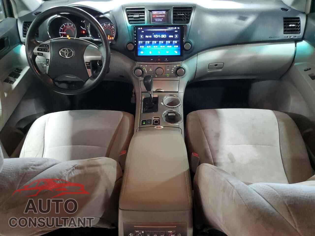 TOYOTA HIGHLANDER 2013 - 5TDBK3EH8DS214367