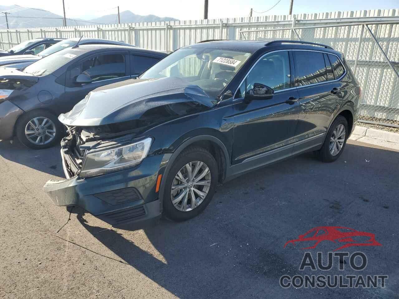 VOLKSWAGEN TIGUAN 2018 - 3VV2B7AX7JM107683