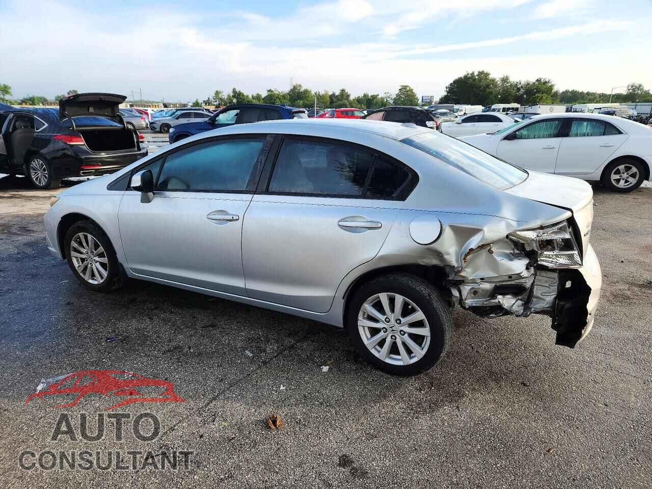 HONDA CIVIC 2012 - 2HGFB2F98CH506005