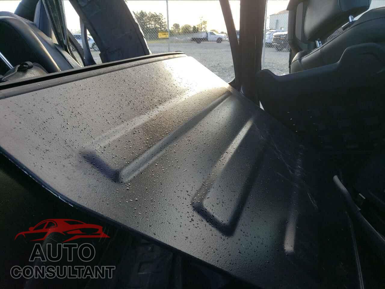 JEEP WRANGLER 2018 - 1C4HJXFG3JW103473