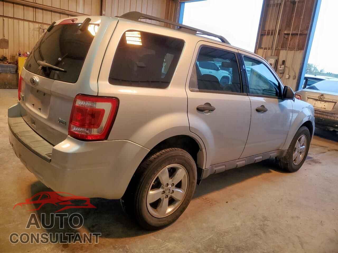 FORD ESCAPE 2011 - 1FMCU9DG9BKA21235