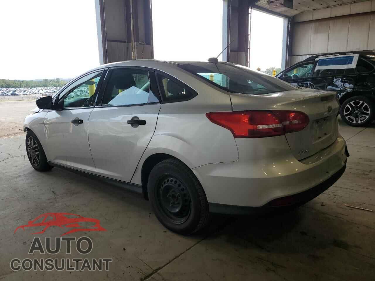 FORD FOCUS 2017 - 1FADP3E27HL335586