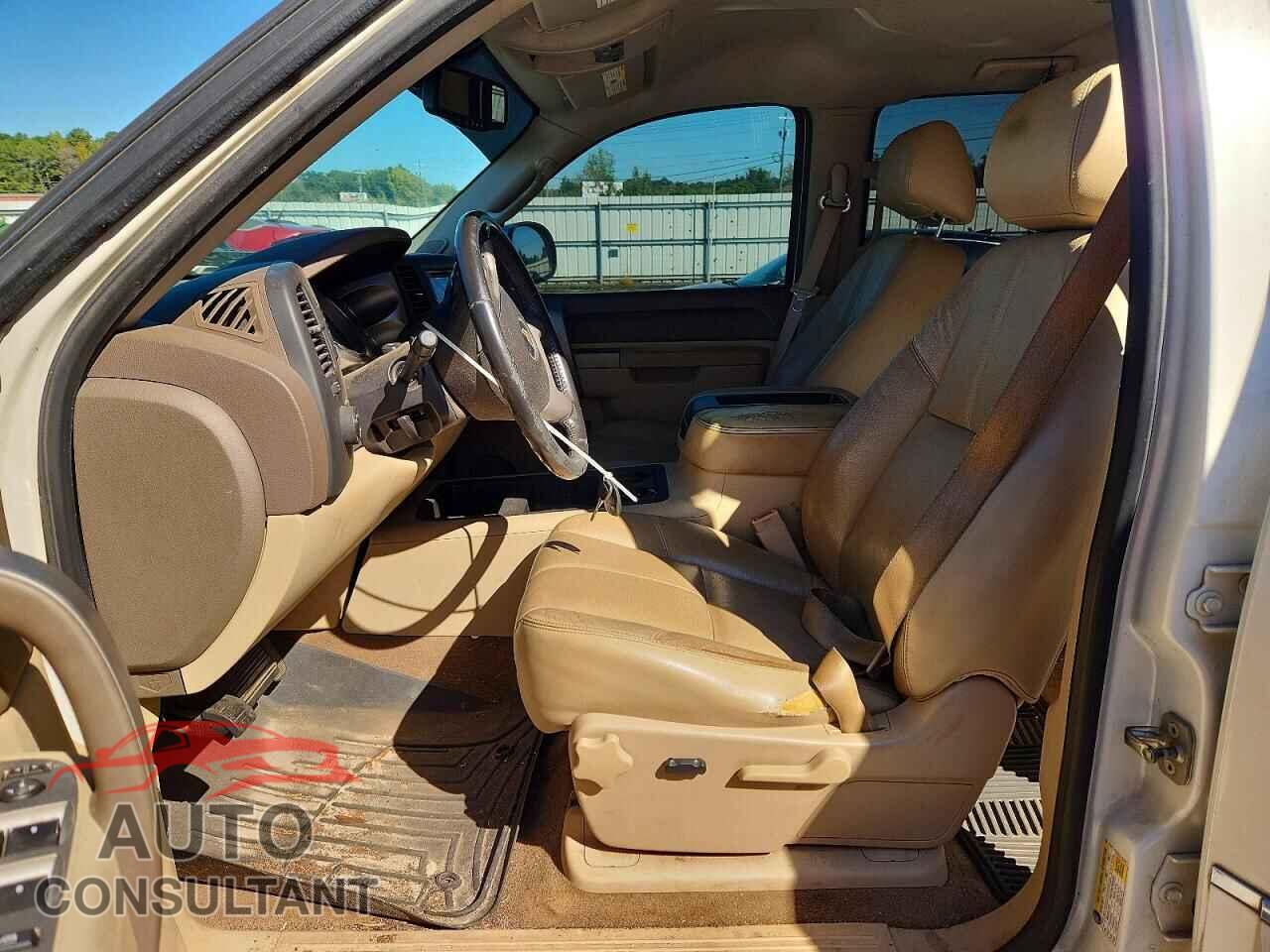 CHEVROLET SILVERADO 2013 - 3GCPCSE05DG150357