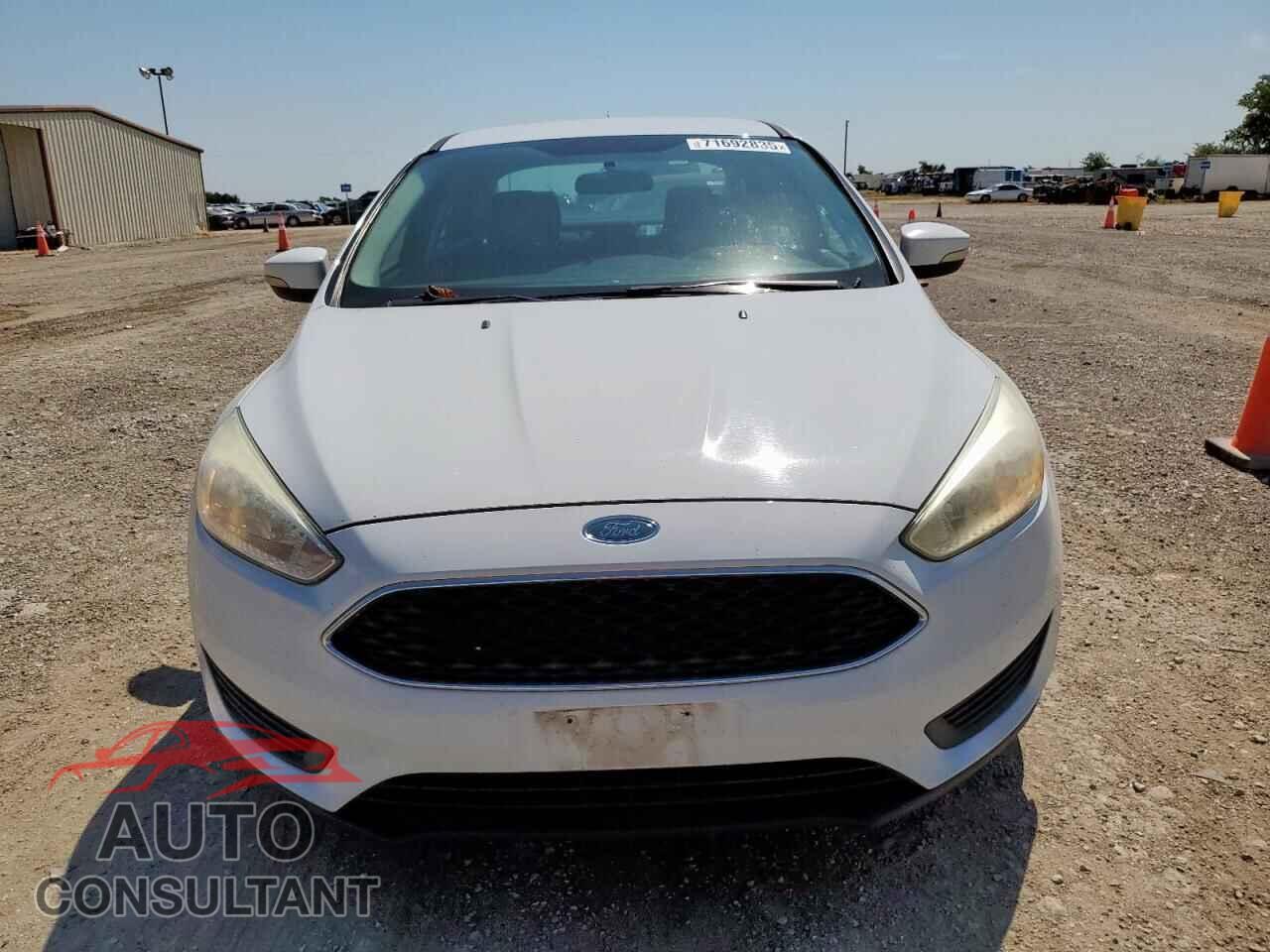 FORD FOCUS 2017 - 1FADP3F24HL249537