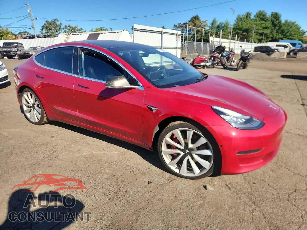 TESLA MODEL 3 2018 - 5YJ3E1EB0JF072799