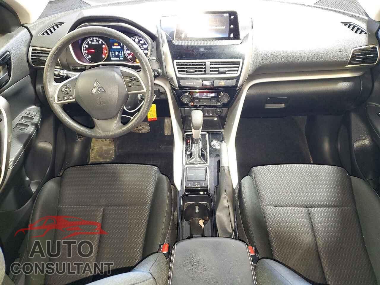 MITSUBISHI ECLIPSE 2018 - JA4AT4AA0JZ068669