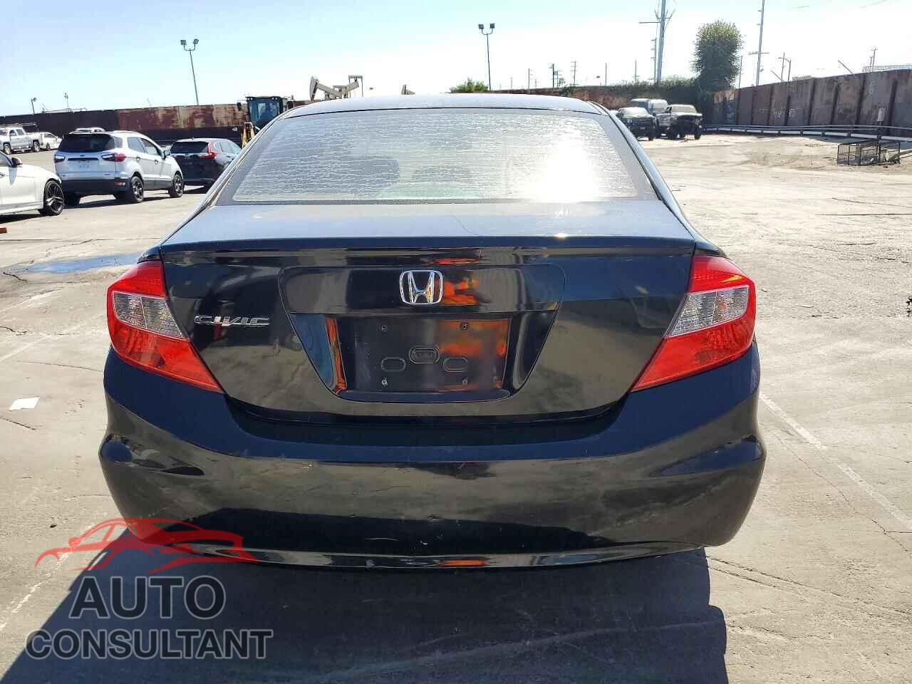 HONDA CIVIC 2012 - 2HGFB2F59CH568414