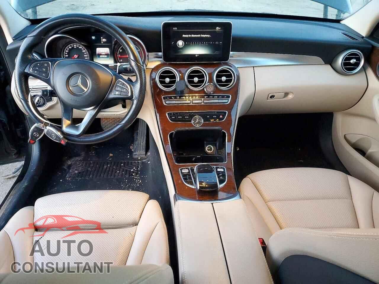 MERCEDES-BENZ C-CLASS 2015 - 55SWF4KB2FU004929