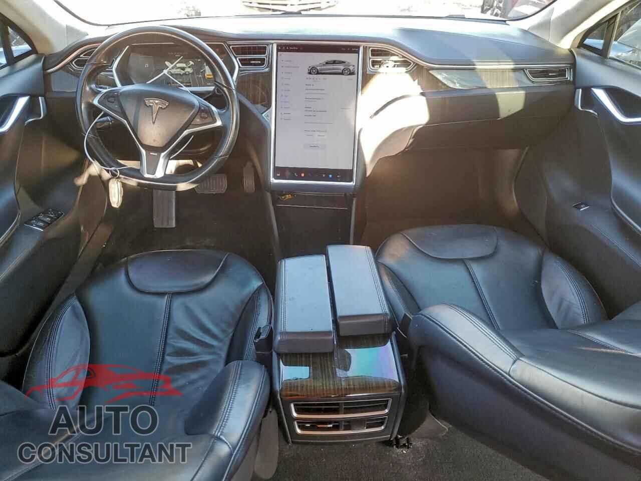 TESLA MODEL S 2013 - 5YJSA1AC8DFP10906