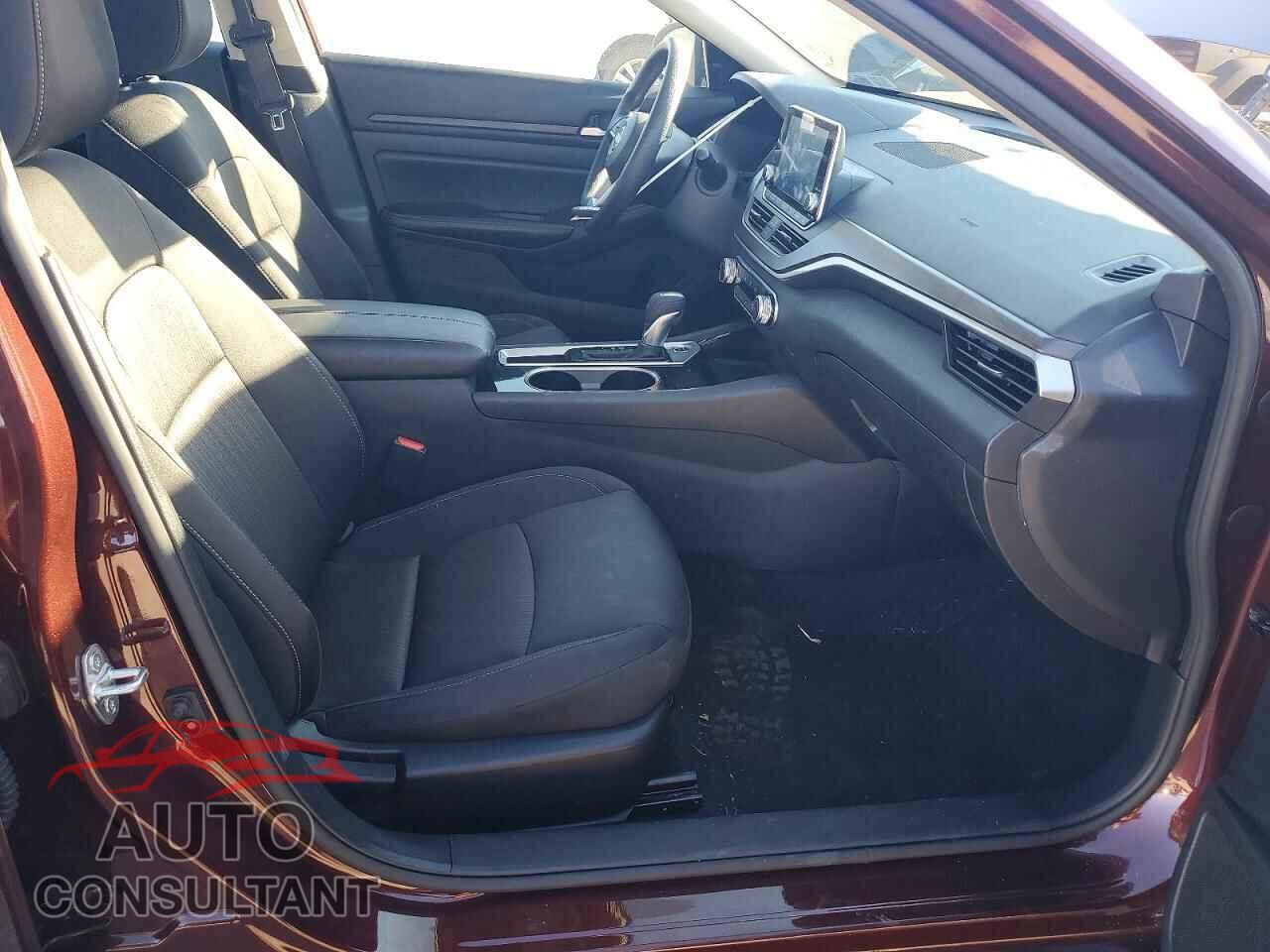 NISSAN ALTIMA 2024 - 1N4BL4DVXRN357902