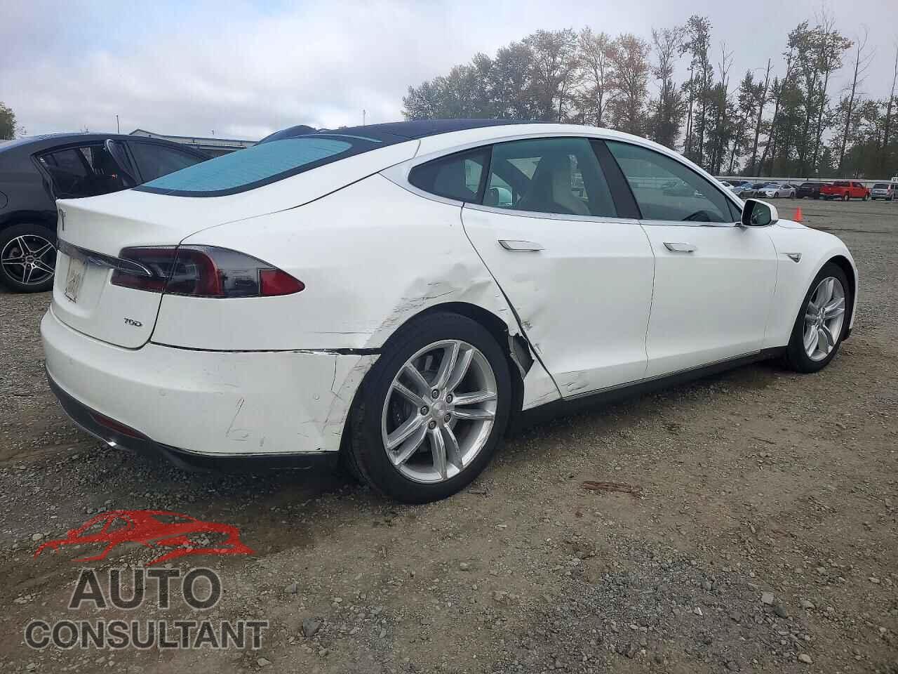 TESLA MODEL S 2015 - 5YJSA1S26FF089691