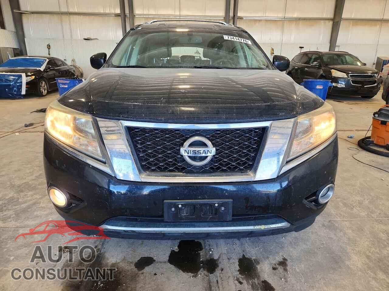 NISSAN PATHFINDER 2013 - 5N1AR2MM7DC658630