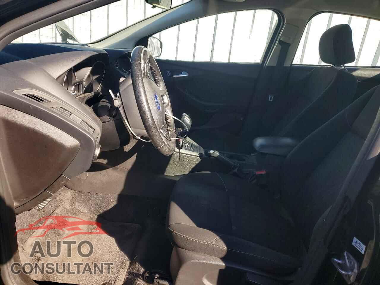 FORD FOCUS 2016 - 1FADP3F21GL384165