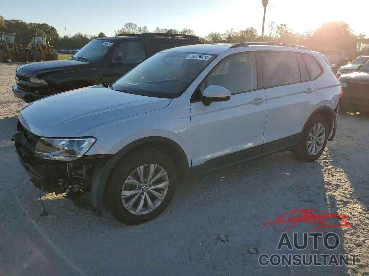 VOLKSWAGEN TIGUAN 2018 - 3VV1B7AX6JM067589