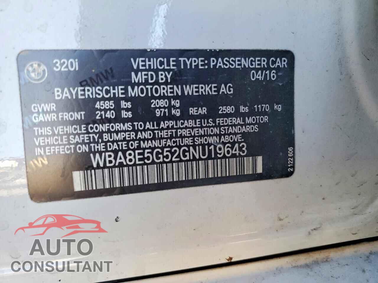 BMW 3 SERIES 2016 - WBA8E5G52GNU19643