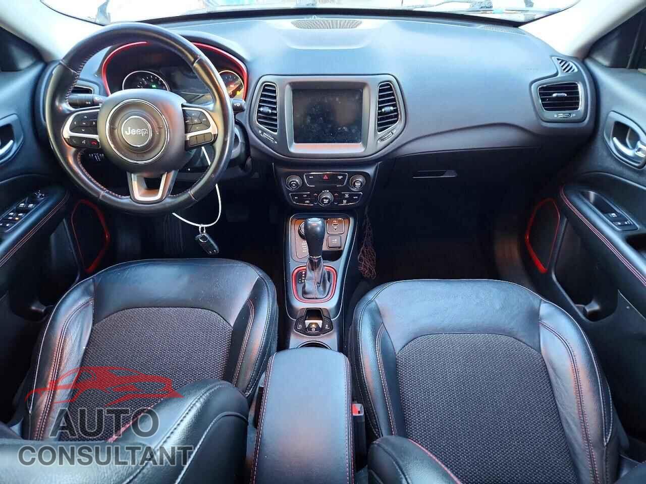 JEEP COMPASS 2020 - 3C4NJDDB3LT177610