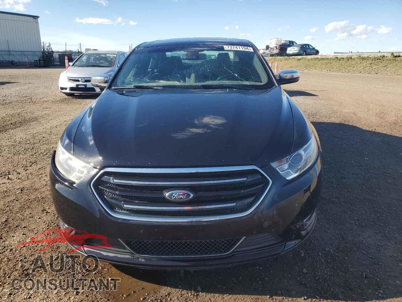 FORD TAURUS 2019 - 1FAHP2J80KG112439