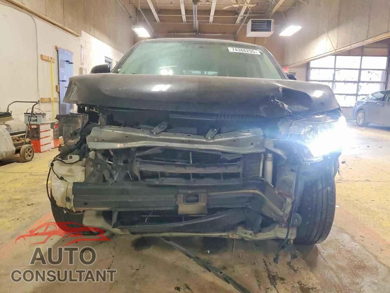 MITSUBISHI OUTLANDER 2019 - JA4AD3A33KZ045686