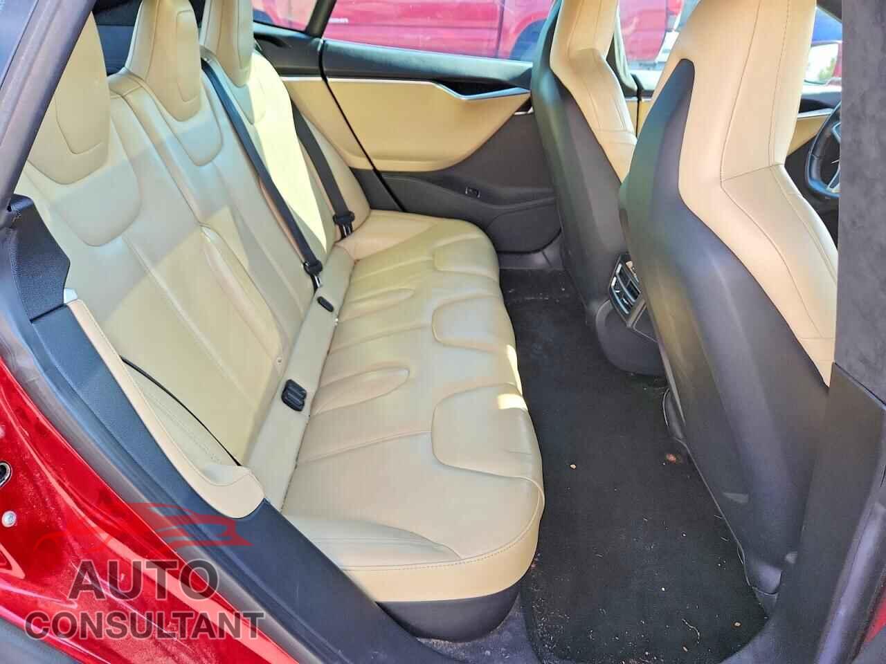 TESLA MODEL S 2015 - 5YJSA1S27FF093183