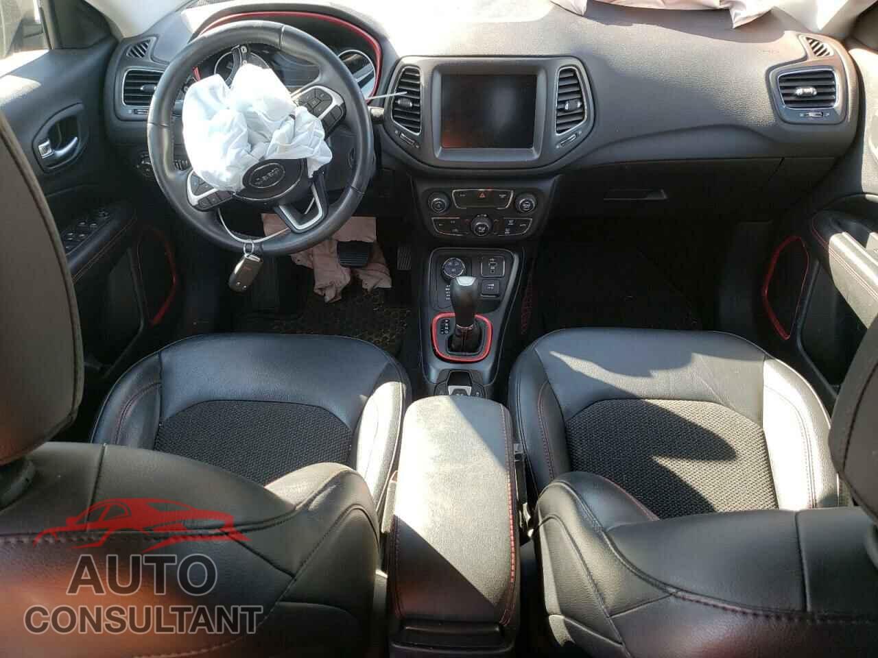 JEEP COMPASS 2019 - 3C4NJDDB4KT775767