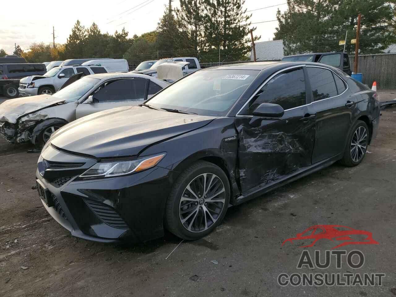 TOYOTA CAMRY 2018 - 4T1B21HK1JU509597